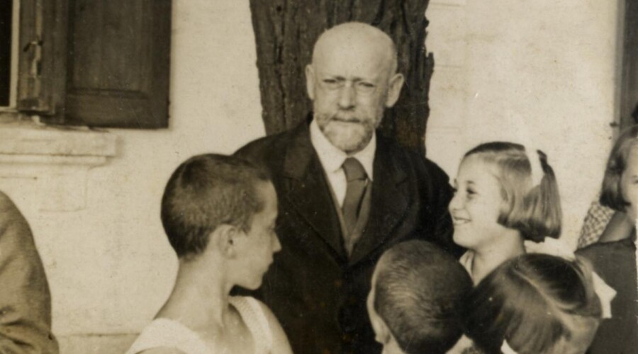 მშობლის ათი ცნება - იანუშ კორჩაკი