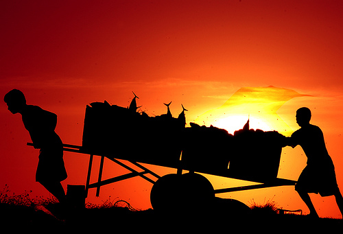 მძიმე შრომა