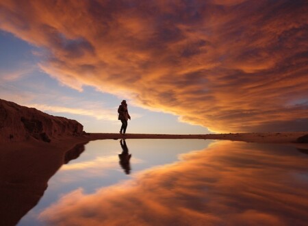 სამყარო სარკეა